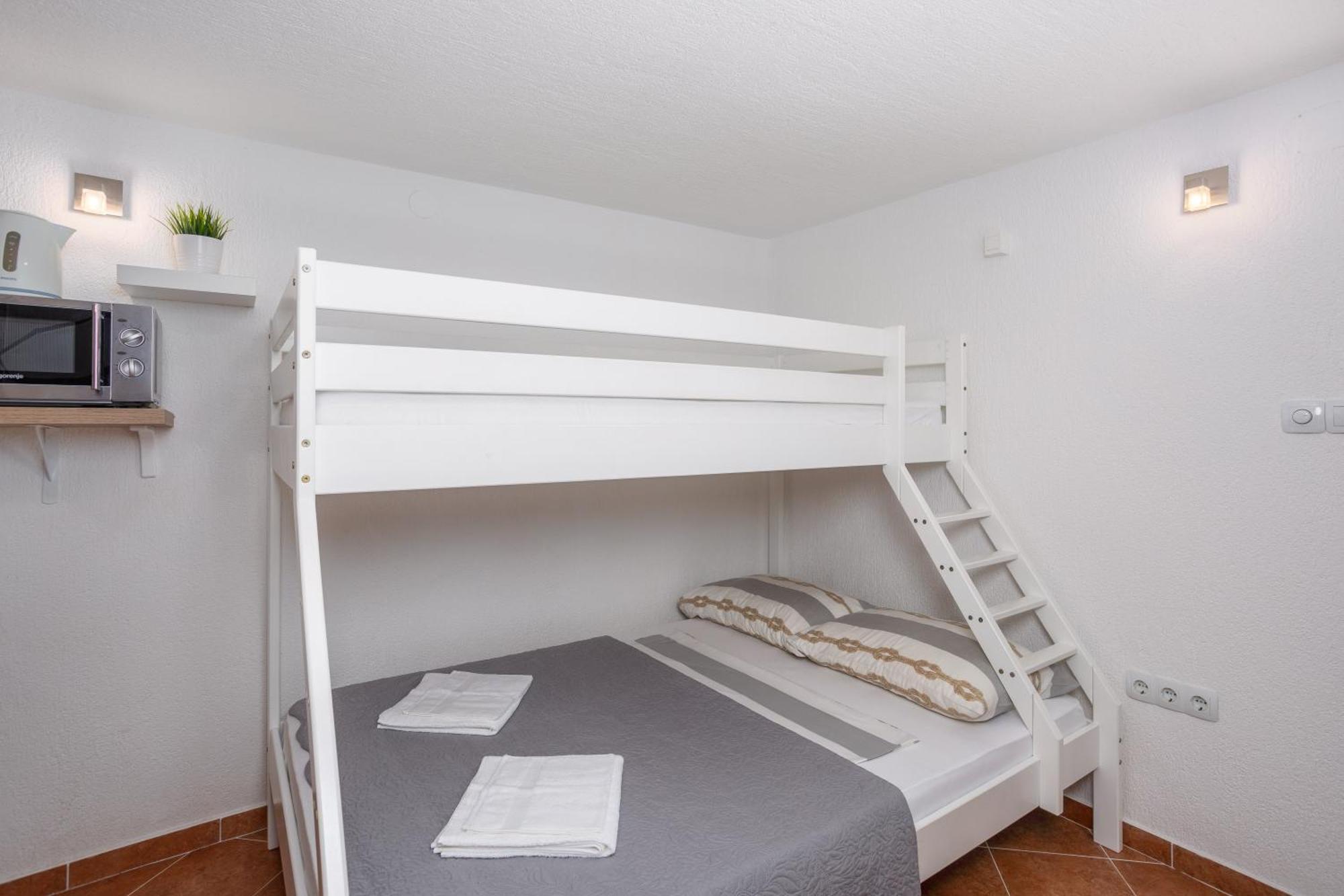 Pinezići Apartments Villa Temer מראה חיצוני תמונה