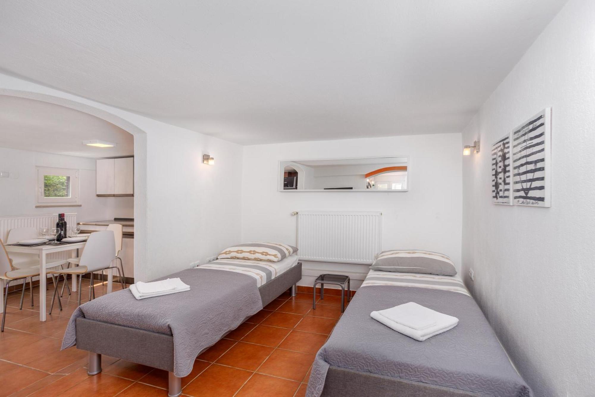 Pinezići Apartments Villa Temer מראה חיצוני תמונה
